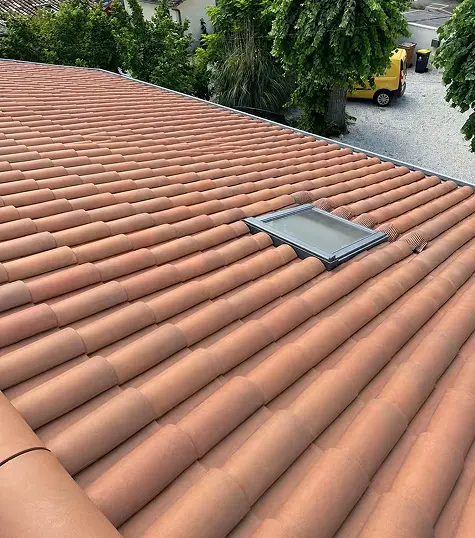 Toiture tuiles nettoyés